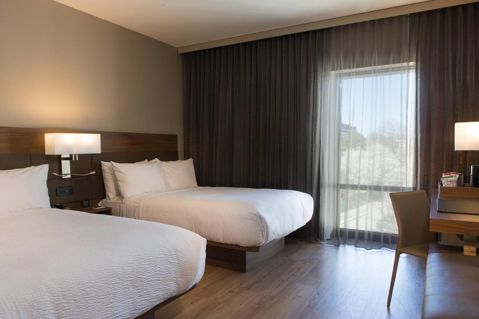 Ac Hotel Kansas City Plaza Екстериор снимка